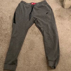 Nike tech fleece, gently used